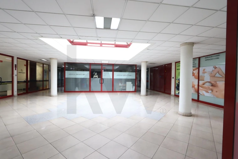 Loja para Venda em Matosinhos e Leça da Palmeira Foto 15