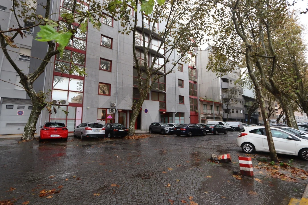 Loja para Venda em Matosinhos e Leça da Palmeira Foto 1