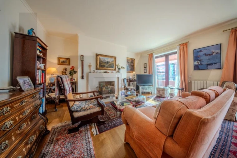 Apartamento T2 para Venda em São Domingos de Benfica Foto 5