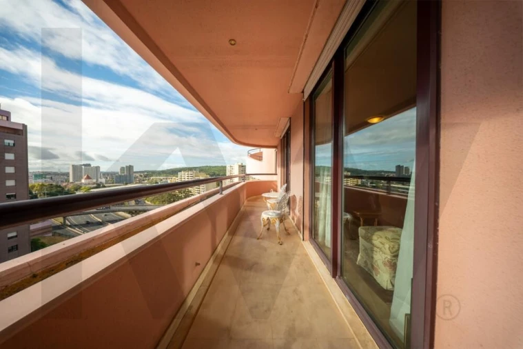 Apartamento T2 para Venda em São Domingos de Benfica Foto 6