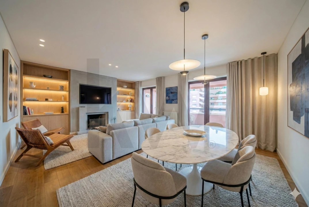 Apartamento T2 para Venda em São Domingos de Benfica Foto 3