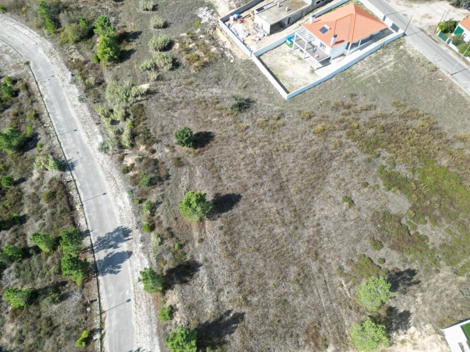 Terreno para Venda em Azambuja Foto 15
