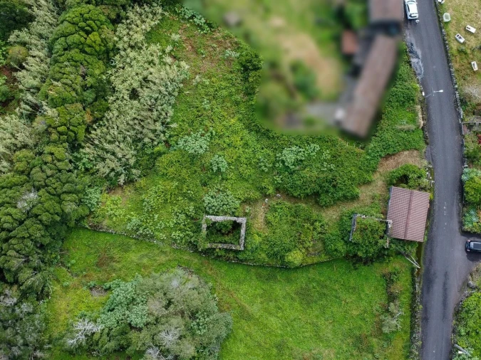 Terreno para Venda em Calheta de Nesquim Foto 6