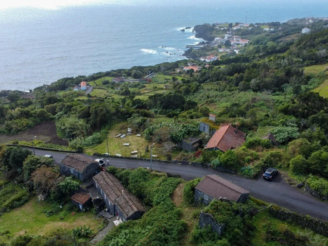 Terreno para Venda em Calheta de Nesquim Foto 14
