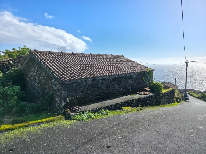 Terreno para Venda em Calheta de Nesquim Foto 14