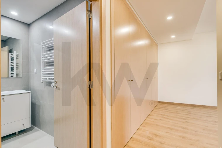 Apartamento T3 para Venda em São Domingos de Benfica Foto 3