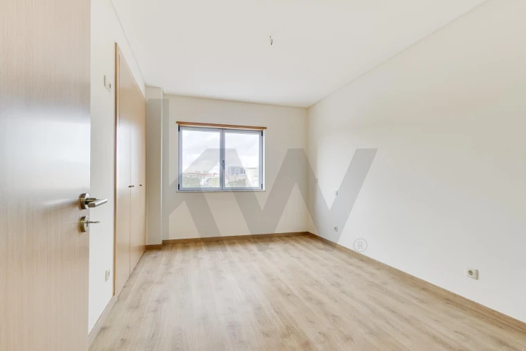 Apartamento T3 para Venda em São Domingos de Benfica Foto 6