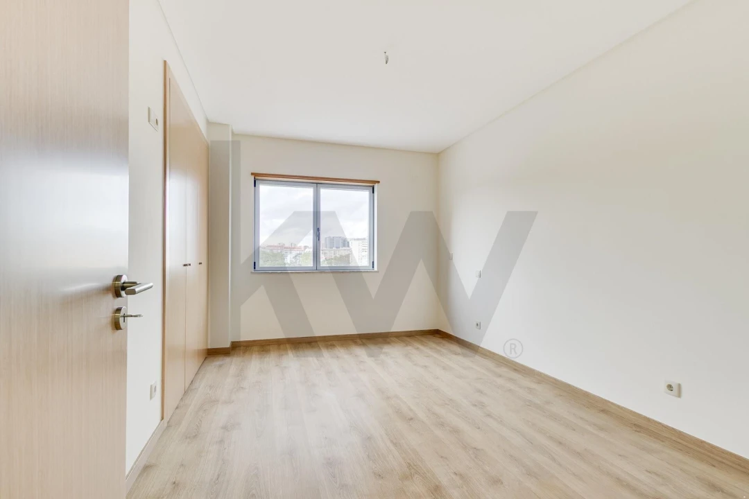 Apartamento T3 para Venda em São Domingos de Benfica Foto 6