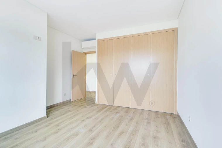 Apartamento T3 para Venda em São Domingos de Benfica Foto 12