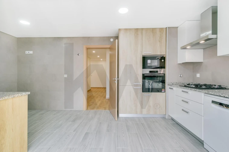 Apartamento T3 para Venda em São Domingos de Benfica Foto 31