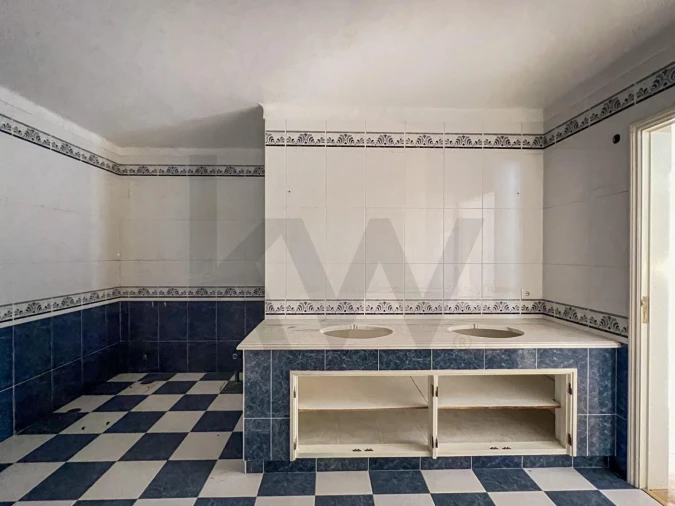 Moradia T4 para Venda em Santa Barbara de Nexe Foto 57