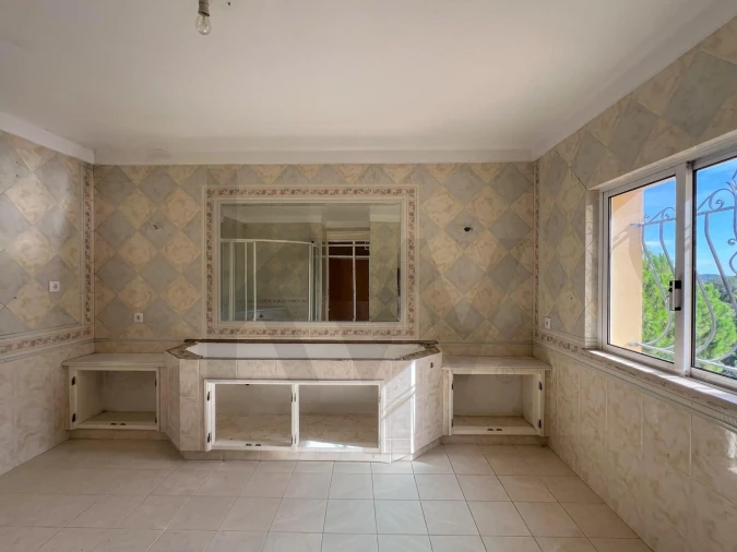 Moradia T4 para Venda em Santa Barbara de Nexe Foto 54