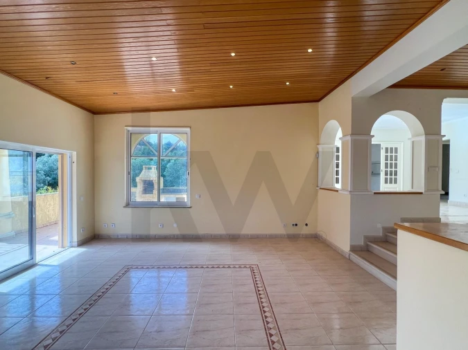 Moradia T4 para Venda em Santa Barbara de Nexe Foto 29