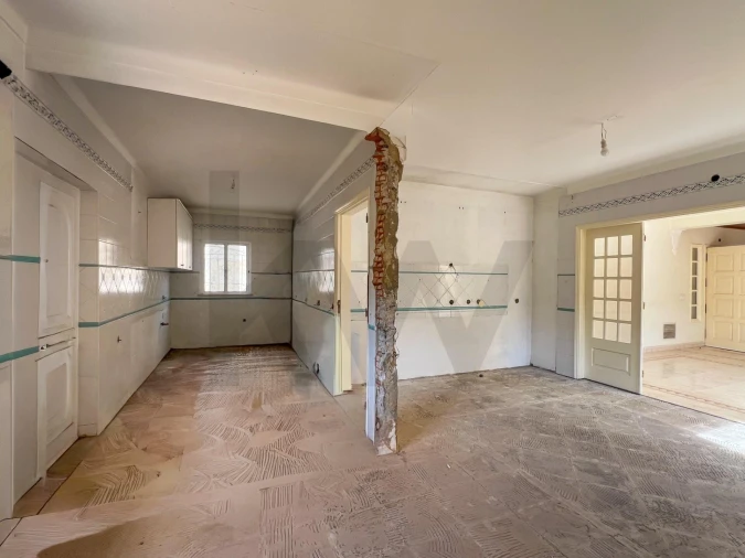 Moradia T4 para Venda em Santa Barbara de Nexe Foto 31