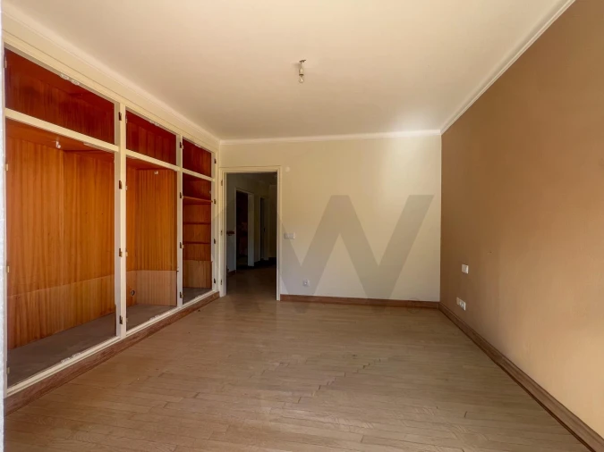 Moradia T4 para Venda em Santa Barbara de Nexe Foto 51