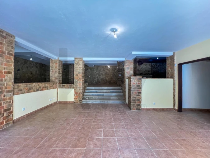 Moradia T4 para Venda em Santa Barbara de Nexe Foto 69