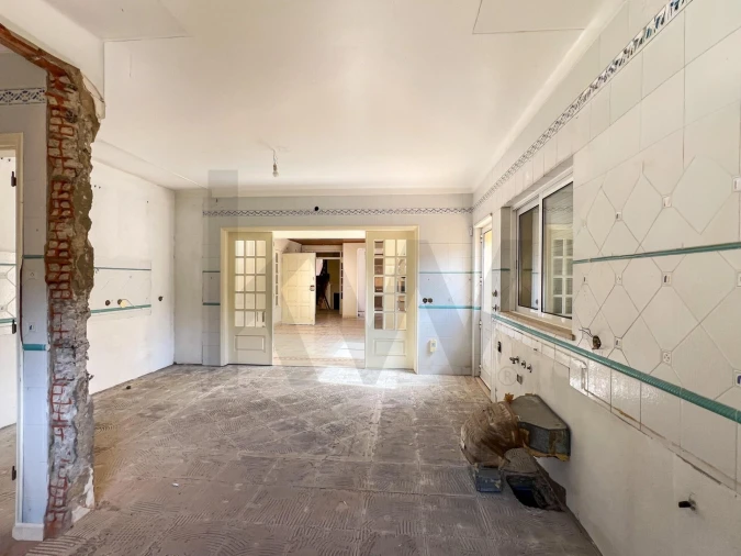 Moradia T4 para Venda em Santa Barbara de Nexe Foto 32