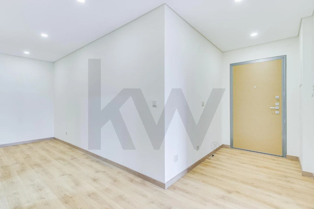 Apartamento T3 para Venda em São Domingos de Benfica Foto 21