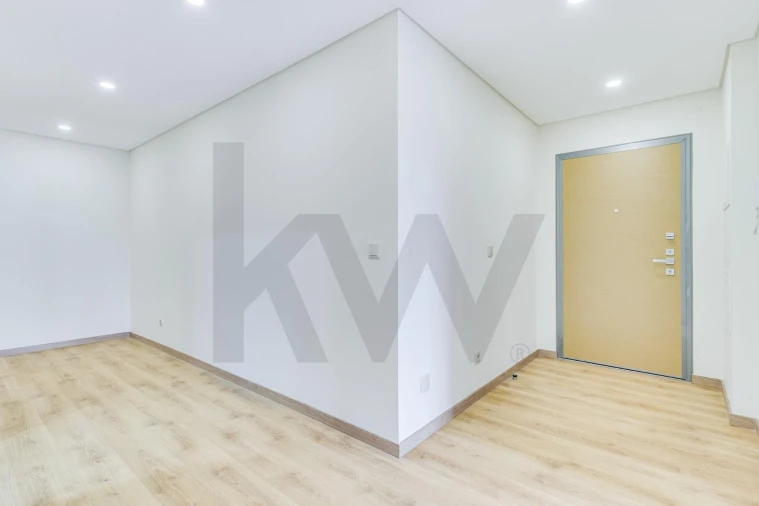 Apartamento T3 para Venda em São Domingos de Benfica Foto 21