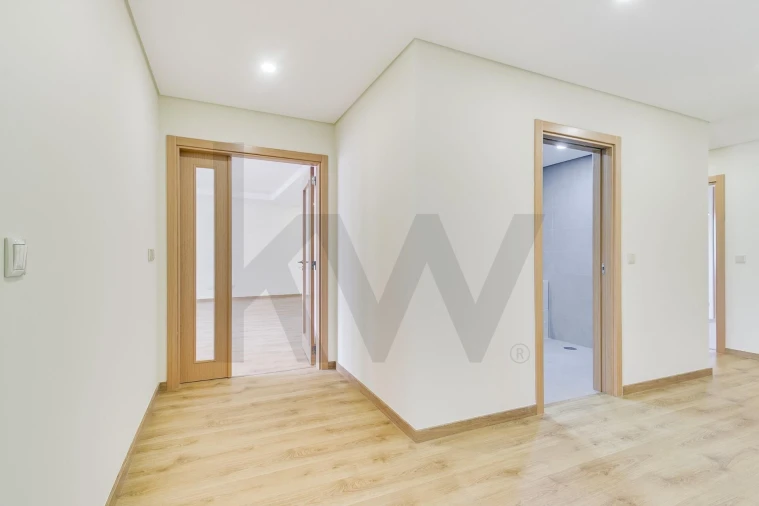 Apartamento T3 para Venda em São Domingos de Benfica Foto 18