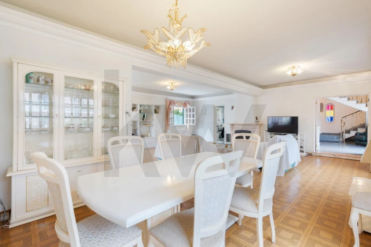 Moradia T4 para Venda em Pontinha e Famões Foto 52