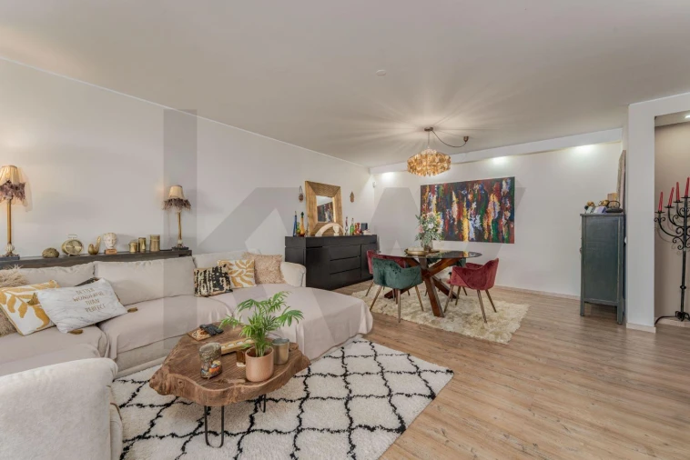 Apartamento T2 para Venda em Caniço Foto 2