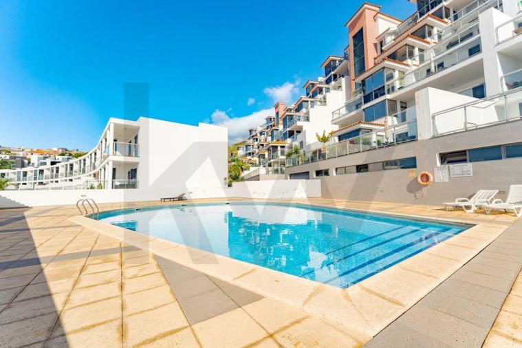 Apartamento T2 para Venda em Caniço Foto 29