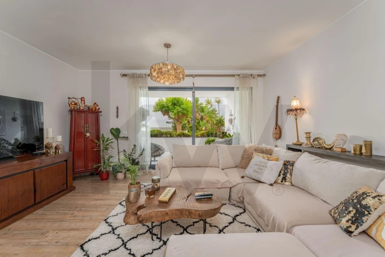 Apartamento T2 para Venda em Caniço Foto 5