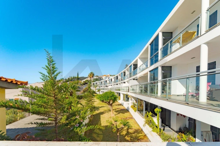 Apartamento T2 para Venda em Caniço Foto 28