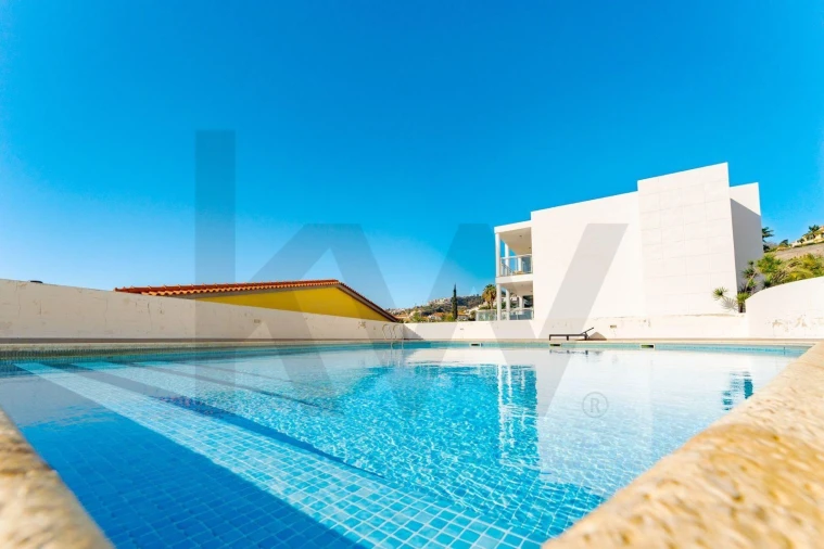 Apartamento T2 para Venda em Caniço Foto 30