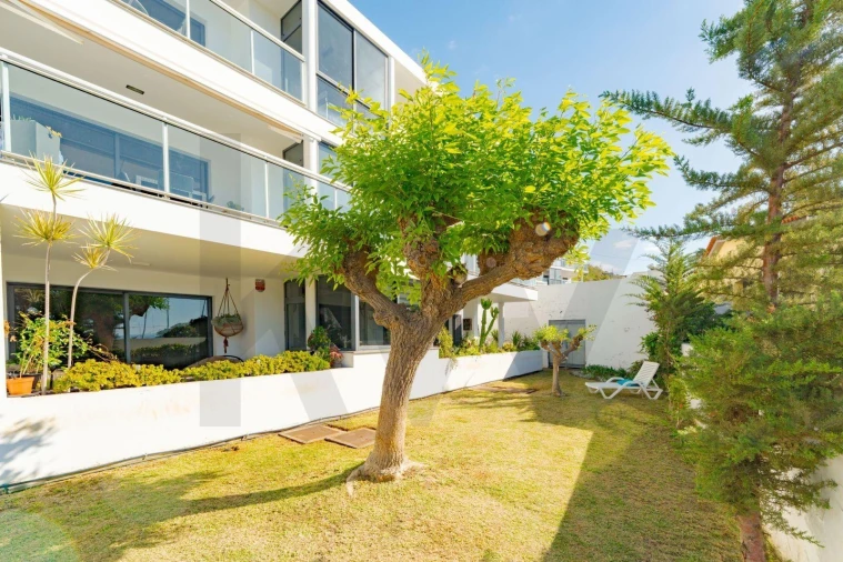 Apartamento T2 para Venda em Caniço Foto 26