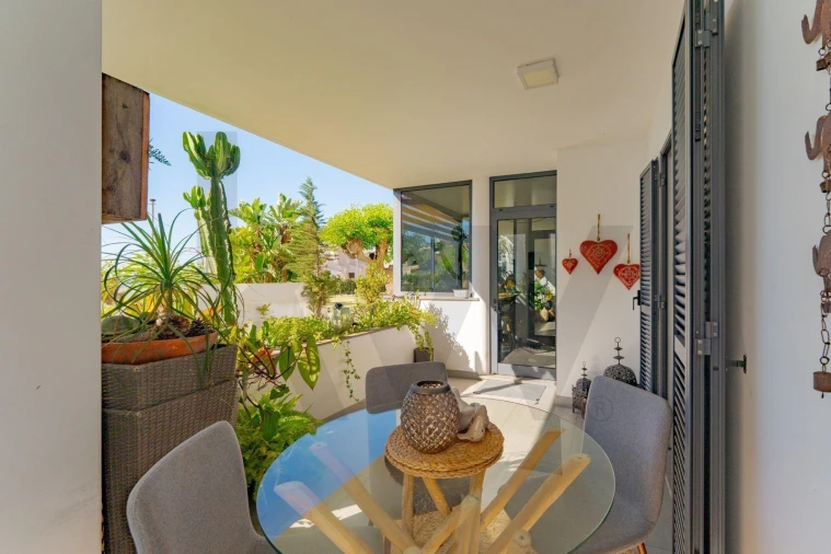 Apartamento T2 para Venda em Caniço Foto 17