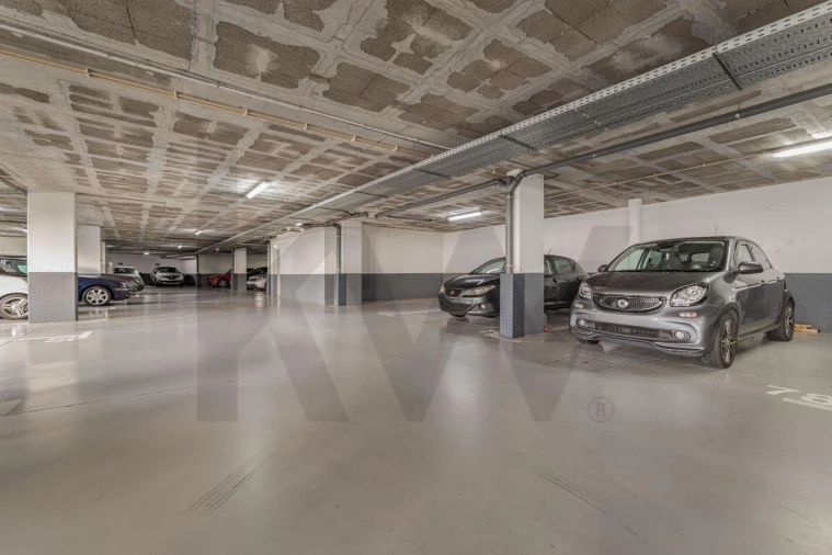 Apartamento T2 para Venda em Caniço Foto 23