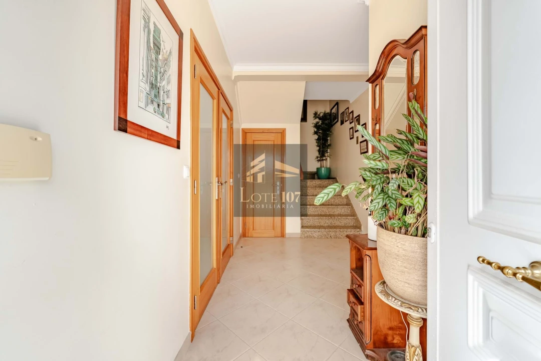 Moradia T4 para Venda em Seixal, Arrentela e Aldeia de Paio Pires Foto 8