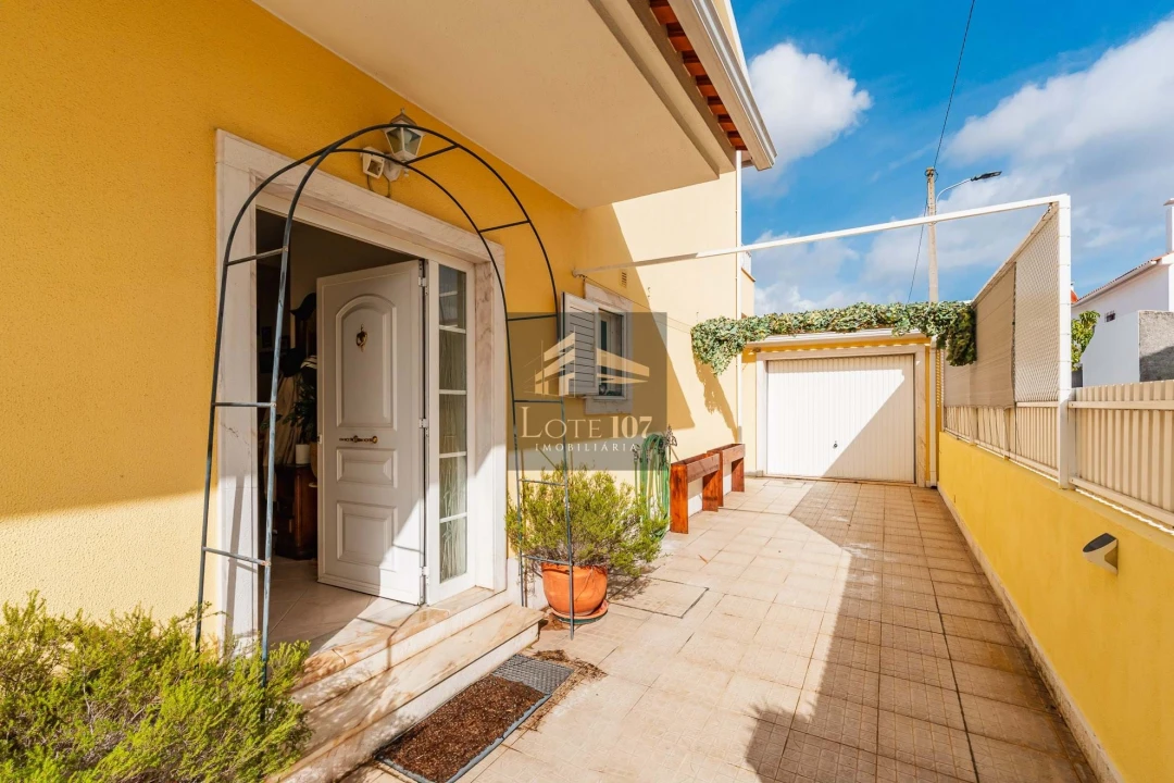 Moradia T4 para Venda em Seixal, Arrentela e Aldeia de Paio Pires Foto 7