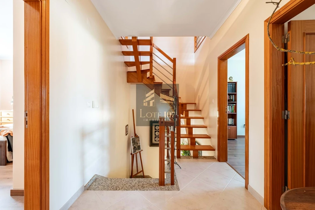 Moradia T4 para Venda em Seixal, Arrentela e Aldeia de Paio Pires Foto 28