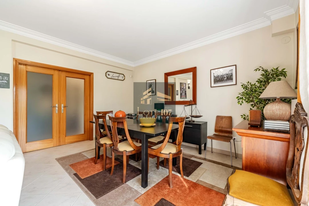 Moradia T4 para Venda em Seixal, Arrentela e Aldeia de Paio Pires Foto 10