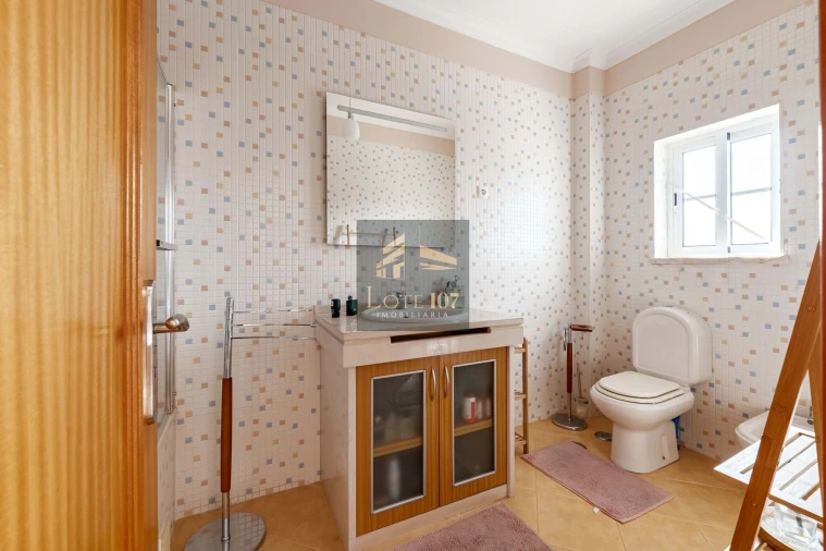 Moradia T4 para Venda em Seixal, Arrentela e Aldeia de Paio Pires Foto 40