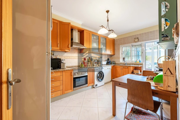 Moradia T4 para Venda em Seixal, Arrentela e Aldeia de Paio Pires Foto 19