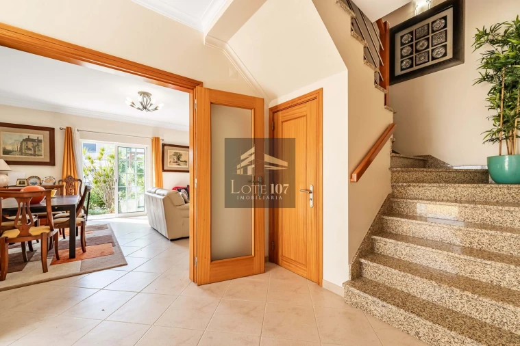 Moradia T4 para Venda em Seixal, Arrentela e Aldeia de Paio Pires Foto 8