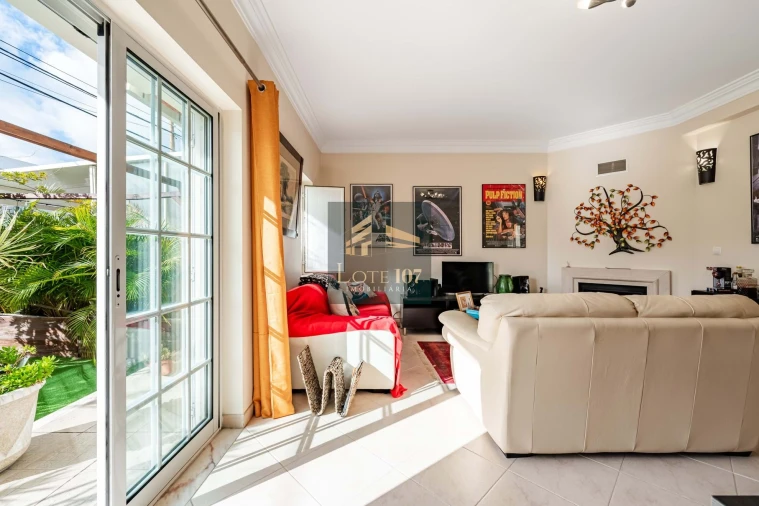 Moradia T4 para Venda em Seixal, Arrentela e Aldeia de Paio Pires Foto 14