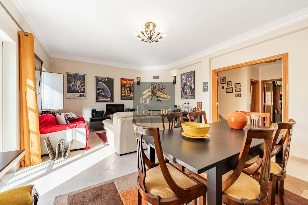 Moradia T4 para Venda em Seixal, Arrentela e Aldeia de Paio Pires Foto 11