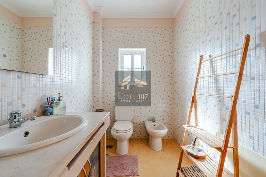 Moradia T4 para Venda em Seixal, Arrentela e Aldeia de Paio Pires Foto 41