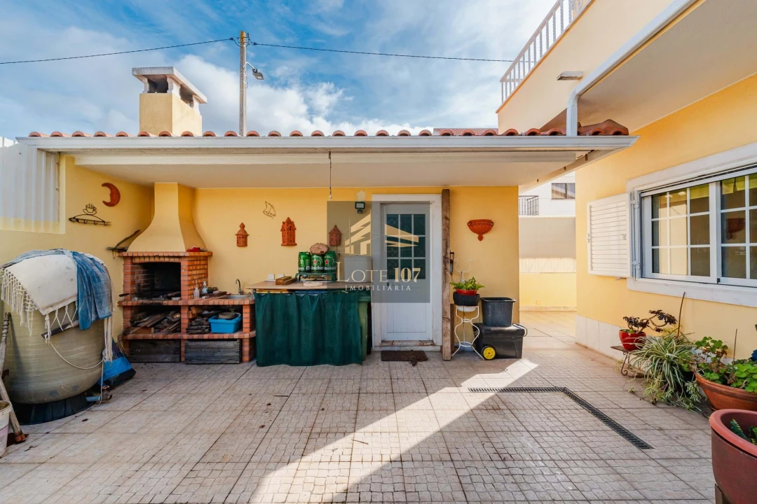 Moradia T4 para Venda em Seixal, Arrentela e Aldeia de Paio Pires Foto 49