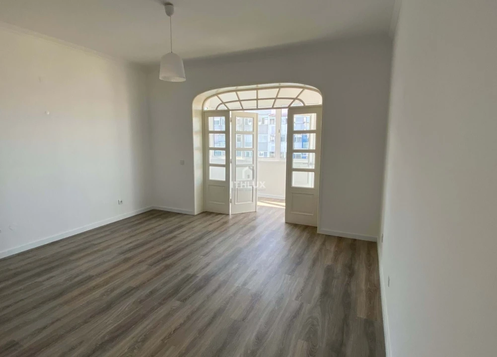 Apartamento T3 para Arrendamento em Almada, Cova da Piedade, Pragal e Cacilhas Foto 4