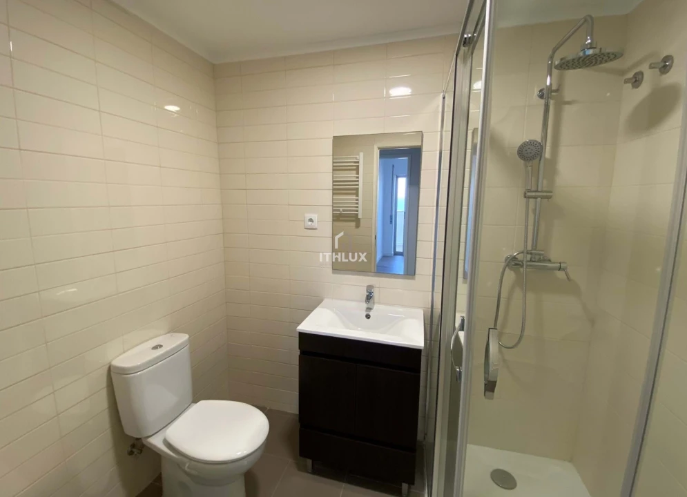 Apartamento T3 para Arrendamento em Almada, Cova da Piedade, Pragal e Cacilhas Foto 20