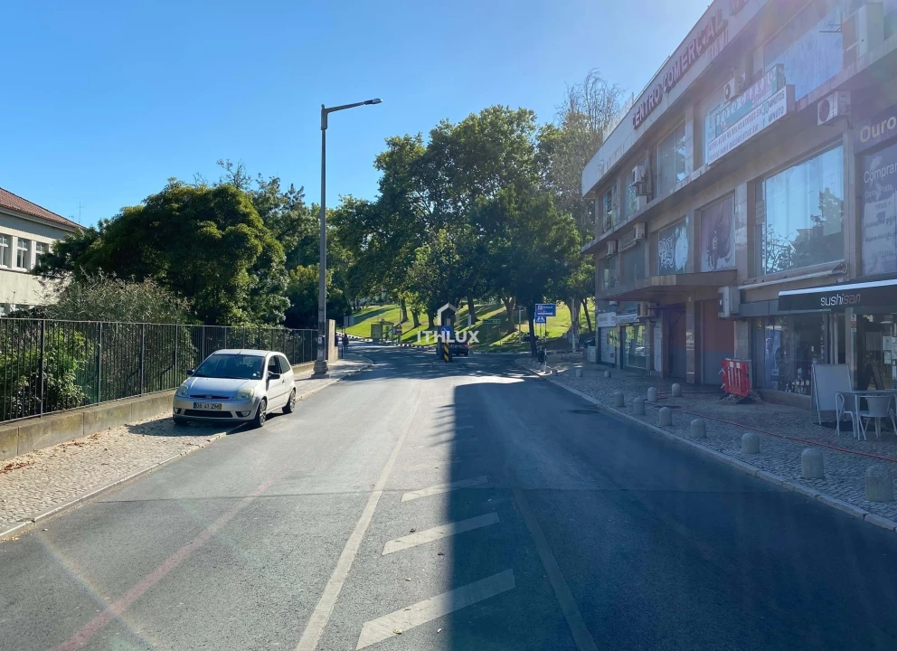 Apartamento T3 para Arrendamento em Almada, Cova da Piedade, Pragal e Cacilhas Foto 28