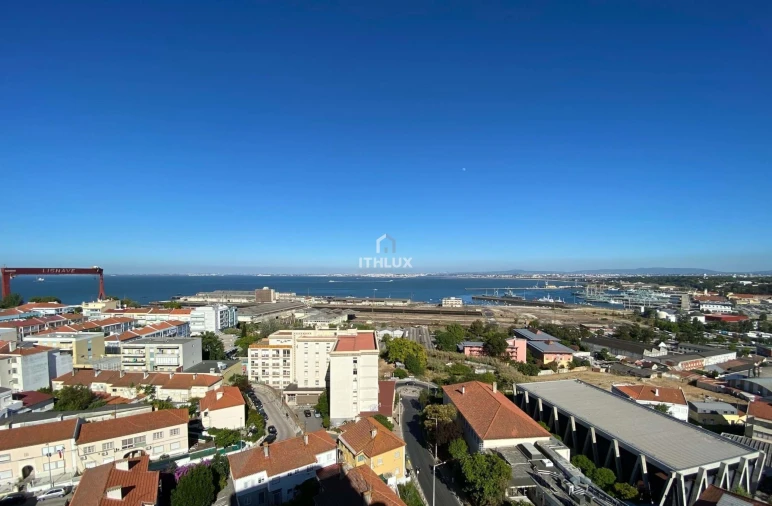 Apartamento T3 para Arrendamento em Almada, Cova da Piedade, Pragal e Cacilhas Foto 23