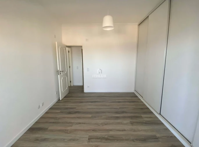 Apartamento T3 para Arrendamento em Almada, Cova da Piedade, Pragal e Cacilhas Foto 19