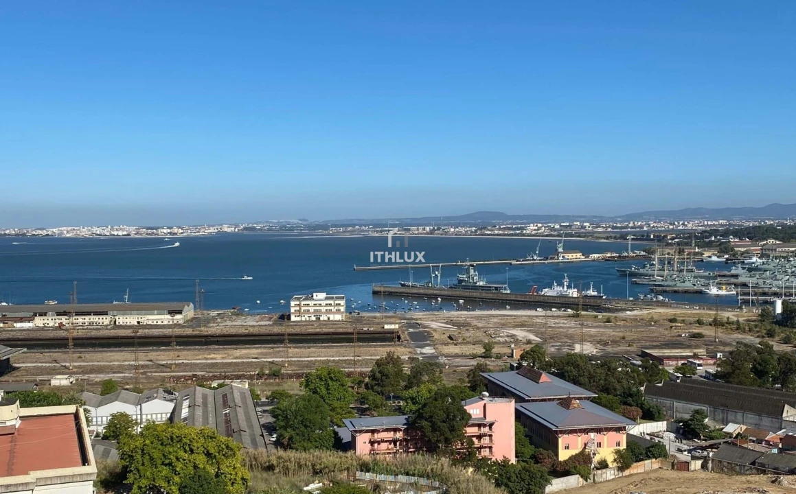 Apartamento T3 para Arrendamento em Almada, Cova da Piedade, Pragal e Cacilhas Foto 13